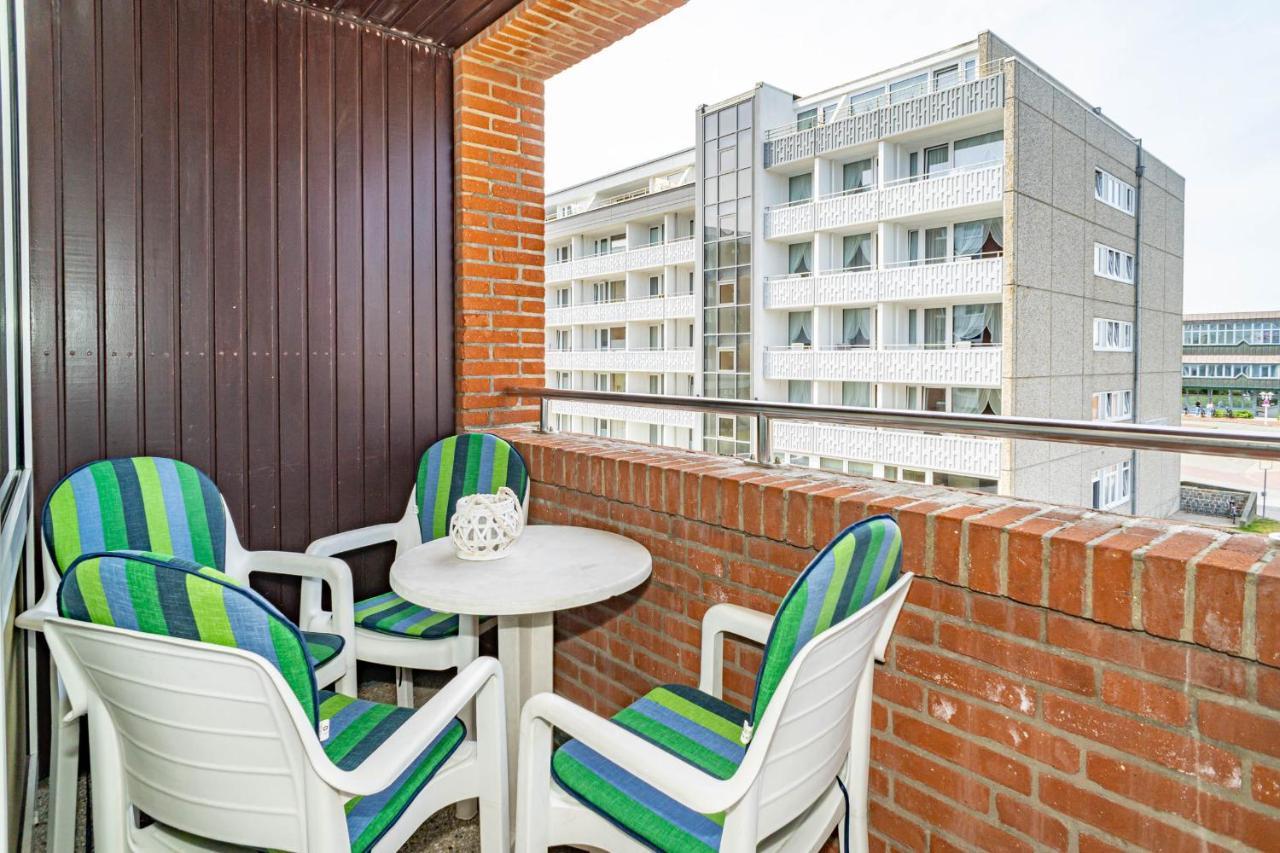 Apartment Atrium